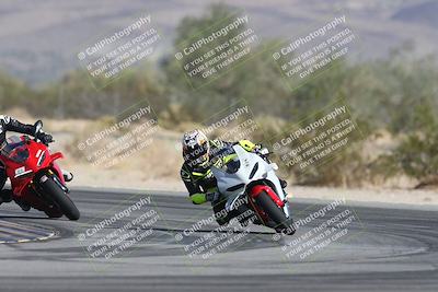 media/Oct-30-2025-Racers Edge (Thu) [[dabbdaf680]]/3-B Group/Session 1 (Turn 5)/